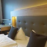 Hotel Prinz Heinrich 3*